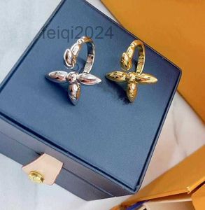 Ny blomma öppen ring för kvinnor lyxdesigner koppar silver guld enkla öppningsringar vintage smycken högkvalitativa gåvor