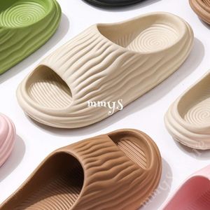 Gai Girl Home Sandals Summer Man Women Flip Flops mode koreanska tofflor Beach Mans kudde Slides Sport Bitter Gourd Sandalias 0001