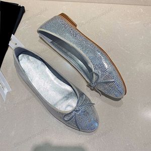 Wysokiej jakości jambsin klasyczny balet balet buty damskie projektant płaska cekinowa kropki Mary Jane sukienki buty okrągłe palce ślizgowe na Bowtie Sandal Girl Wedding na prezent