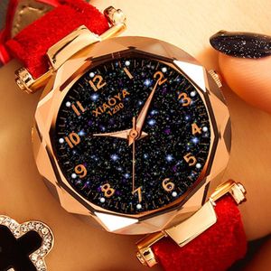 Modekvinnor tittar 2021 Sälj Star Sky Dial Clock Luxury Rose Gold Women's Armband Quartz Wrist Drop Wristwatches 300y