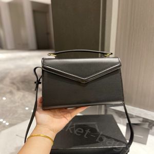 2023 SS Wallet Женщины тисненные кожаные сумочки сумки Cassandra Top Hare Clap Sagcing Beald Bagce Designer Lady Alligator Cross 300D