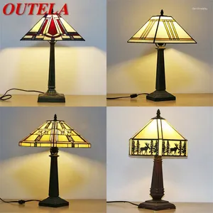 Bordslampor Outela Tiffany Glass Lamp Led Modern Creative Square Read Desk Light Decor for Home Study Bedroom Bedside