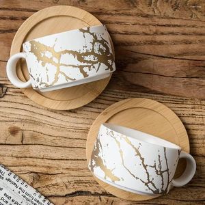 Teaware sätter keramiska kaffemuggar med träbricka 6oz stapelbar mugguppsättning för te (uppsättning av 4)