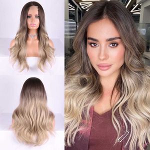 Hot Selling Mid Cut Lace Stora vågigt långt lockigt hårgradient Gyllene peruk Handkrok peruk för kvinnor