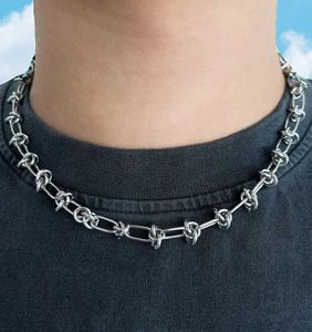 Pendant Necklaces New Fashion Punk Rock Thorn Chain Necklace for Mens Unisex Hip Hop Trend Jewelry 2024 Short Necklace Cool Q240430