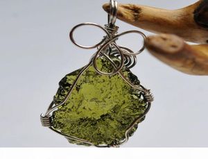 Натуральный молдовит зеленый кристаллический каменный подвеска для мужчин и женщин ожерелье.