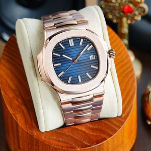 Designer Mens Watch Casual Style Light Luxury Style Watches Business Sports Wristwatch 40mm Classic Fashion Wristwatches