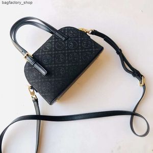 Luksusowa torba na ramię Crossbody Designer sprzedaje 50% torebki zniżki nowa łańcuch mody Mała kwadratowa torba skórzana wzór pod pachami swobodny