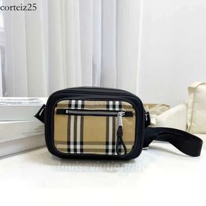 B Lattice Bur Bag Designers Messenger Bag Crossbody Bag Zippered Clutch Chain Bags Shoulders Bags The Sewing Line And Shape All Reflect 739