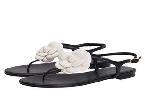 Blue White Stripes Sandals Denim Flat Slipprs أحذية عالية الجودة من الجلد متعدد الاستخدامات والكعب المصمم Casua S7438537