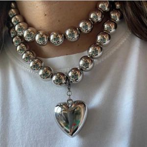 Pendant Necklaces KMVEXO large CCB bead chain heart-shaped pendant necklace suitable for womens fashion necklace accessories 2024 fashion jewelry Q240430