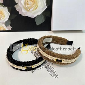 Fashion Hair Band Designer de zomba de cabeça de chapas de bordado letra elástica de cabelo para mulheres Presente de aniversário de menina com caixa