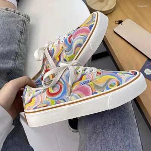 Lässige Schuhe Leinwand süße Frau Schuhe für Frauen Schnürung Whit Flat Kawaii Daily Routine Promotion Spring Designer Verkauf a