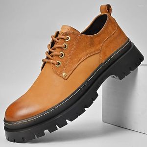 Sapatos casuais plataforma de moda Couro masculino Brand Handmade Lace-up Brand Classic Men Flats Moccasins