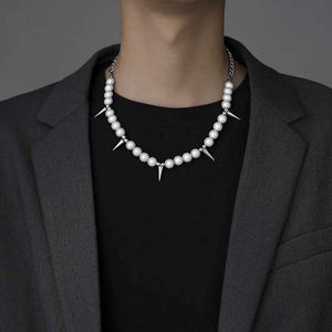 Pendant Necklaces Imitation pearl bead chain with a pointed short necklace mens hip-hop thick silver necklace 2024 fashionable jewelry Q240430