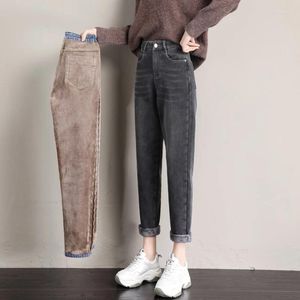 Kadınlar için kadın kot pantolon kış kadife kalın sıcak denim pantolon yüksek bel polar mom baggy vintage geniş bacak harem