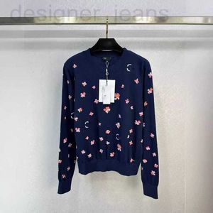 Kvinnors tröjor Designer tidigt på våren Ny ch urban pendlare vindblomma kontrast mångsidig rund nack pullover långärmad stickad kxs1