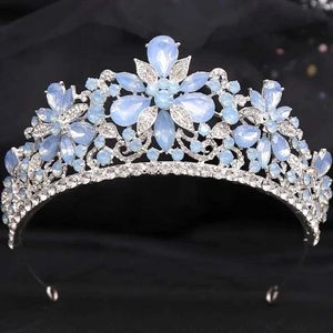 Pannband Diezi Luxury och Cute Flower Protein Stone Ornament Lämplig för kvinnors bröllopsfester Elegant Bride and Bride Crystal Headwear Q240506