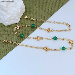 Pendanthalsband lyx klassisk enkel designer choker halsband för kvinnor tb varumärke gröna pärlor länk kedja bokstäver segelmal val goth syster chokers halsband