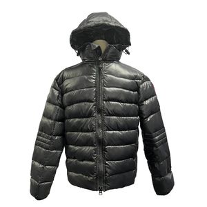 Toppkvalitetsdesignkläder kanadensiska Crofton Hoody Coat Mens Goose Parka White Duck Down Jackets vinterutkläder Kvinnor Ladys med märke