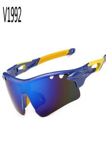 Güneş Gözlüğü Spor Band Sunglass Bikers Fit Direct Motosiklet Lens Cam Polarize Kadınlar Açık Bisiklet Aviador Spot Mens Chin1240850