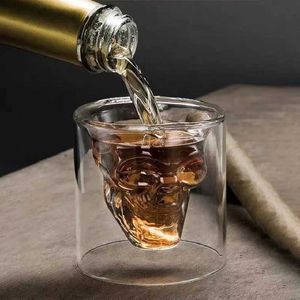 Tumblers 150ml جمجمة العدسة الزجاجية متعة المصمم الإبداعي Crystal Party Wine شفاف الفودكا Beer Stance Halloween Novel H240506