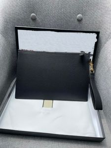 5A品質2024新しいハンドバッグ旅行トイレタリーポッチ26cm保護メイクアップクラッチレザーレザーの防水化粧品バッグダストバッグウォレットブラック付き