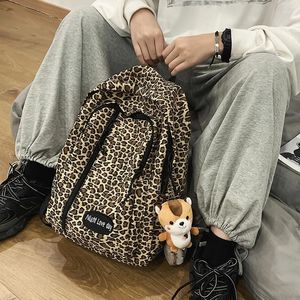 Mochila Leopardo/Zebra Padrão para homens e mulheres Backpacks de bolsa de ombro de tela Adolescentes Anti -roubo de viagem Rucksacks