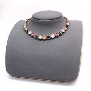 Projektant Złoty Naszyjnik łańcucha kubańskiego dla kobiet Wysokiej jakości Butterfly Bee Retro Vintage 2 -Warstwy Mężczyźni Naszyjniki Wisianty MultiColor Crystal Designer Prezentacja Choker Prezent