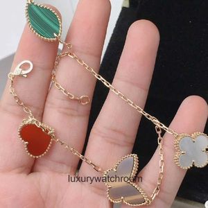 Vancleff High End Biżuteria bransoletki dla damskiej bransoletki v złota platowana miłość motyl jadear szpik frytyllaria Lucky Five Flower Bransoleta Oryginalna 1: 1 z prawdziwym pudełkiem z logo