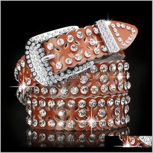 Bräune braun gefärbte hohle echte Ledergürtel für weibliche Frauen mit Diamanten Zirkon Mode Luxusdesigner FMC7T Gürtel 5B2 PS 235m