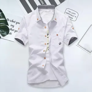 Camicie casual maschile camicia corta a maniche corte con camicia corta con un ricamo a petto di funghi a strisce per viaggio