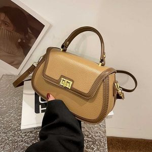 Ende hohe kontrastierende Farbhandtasche für Frauen im frühen Frühling 2024 Mode leichte Luxus -Crossbody -Tasche Nische eine Schulter