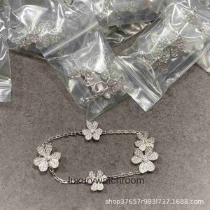 VANCLEFF BANGELHAS DE JOIXAS DE ENDIÇÃO PARA FOM VELHA VOLTADO DE GOLD TRÊS PETAL PETAL BRACELTE BRANCO GURLO GOLD ROSE DILUIL DE DIAMIL