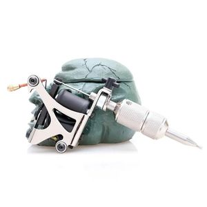 Novo novo tatuagem artesanal Tattoo Machine esculpida Máquina de tatuagem Máquina de cobre pura Materia de tatuagem de tatuagem2.Para uma máquina de tatuagem artesanal esculpida