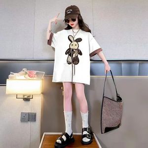 2023 Summer Girl Long Tshirt Kids Tee Loose Tee Dresses Bunny Crianças de manga curta Vestido de vestidos adolescentes 5 6 7 8 9 12 Ano 240430