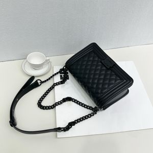 Luxury designer handbag nylon messenger bag classic three piece suit shoulder wallet fashion retro Messenger wholesale price Male Camera bag leather LD 67086Q