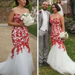 Koronkowe ślub czerwone białe sukienki syreny suknia ślubna ukochana dekolt dekoltu zamiatanie pociągu