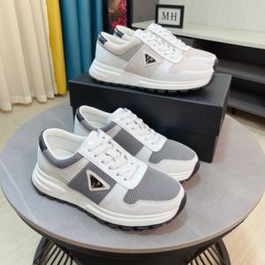 P260 High quality fashion sports casual shoes, comfortable lightweight sports shoes, breathable mesh design with good durability and breathability, size 38-44