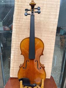 4/4ハンドメイドバイオリンの素晴らしいトーン熟成老いた木材の炎のあるメープルバックケース