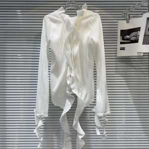 Bluzki damskie 2024 Summer klasyczny styl plisowany tkanina pasek Pasek Projekt Otwarcie Otwarcie Otwarta koszula dla kobiet bandaż bluzka bluzki
