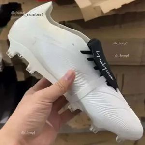 Men Designer Football Boot Gift Bag Boots Accuracy+ Elite Tongue FG BOOTS Metal Spikes Football Cleats LACELESS Soft Leather Pink Soccer Eur36-46 Size 109