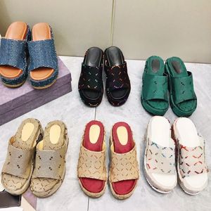 Vintage Platform Sliders Women Men 2024 New Shoes Canvas Slide Designer Sunny Loafer Inlocking Beach Slipper Casual Hike Sandale Luxury Shoe Summer Sandals Mule