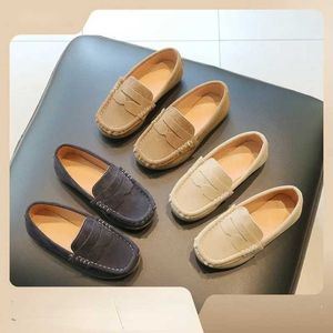 Sneakers Zapatos Ni A Sheardrens Scarpe Autunno Autunno Nuovo Soft Sole Boys Loafer Scarpe Scarpe in pelle UK Scarpe Casual Scarpe Flat Sports Girls Girls Q240506