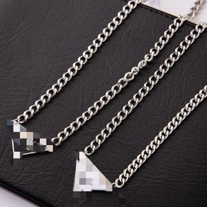 Simple Triangle Necklace Men and Women Geometric Cuban Chain Designer Letters Fashion Pendant