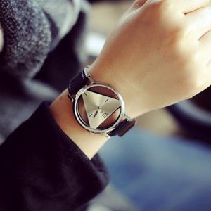 Armbandsur 2021 Fashion Women Leather Casual Watch Luxury Quartz unik armbandsurklänning Bayan Saat 285h