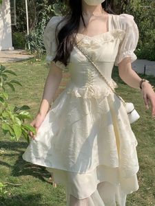 Partykleider Puffärmel koreanische Modekleid Frauen Spitze Frankreich Stil Vintage Midi weiblich weiße Verband Prinzessin Retro süß 2024