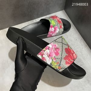 Slipper Fashion Flower Heel Canvas Tazz Floral Slide Sandal Top Woman Man Snake Tiger Beach Shoe Gummi Sliders Leather Loafers Sandale Dhgate Luxury Designer Shoes
