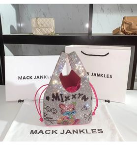 Graffiti Printing Cartoon Bear Bucket Bag Womens Handbag Crystal Shiny Rhinestone Diamond Evening Clutch Party Bling Purse 240506