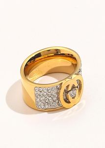 Bandringe Klassische Luxusschmuck Designerin Ringe Frauen lieben Hochzeitsbedarf Diamant 18K Gold plattiert Edelstahlring Fein Fin7127914